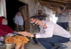 Kapolsek Tingkir Serahkan Paket Sembako Untuk Lansia