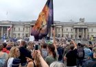 Bentrokan Warnai Demo Anti-Vaksin Di London