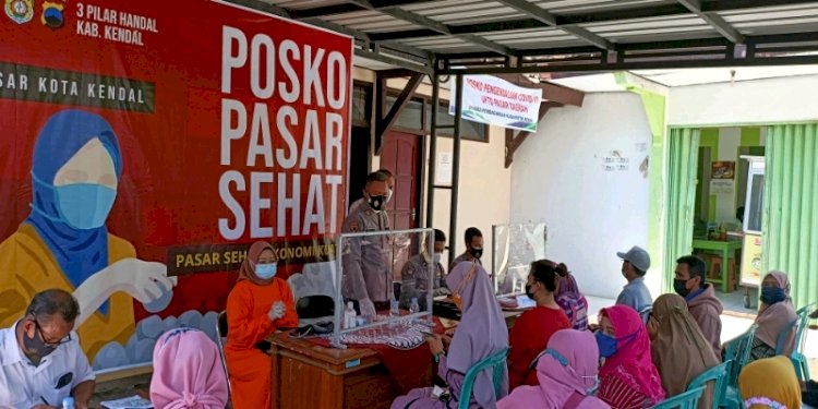 Posko Pasar Sehat yang didirikan Polres Kendal/RMOLJateng