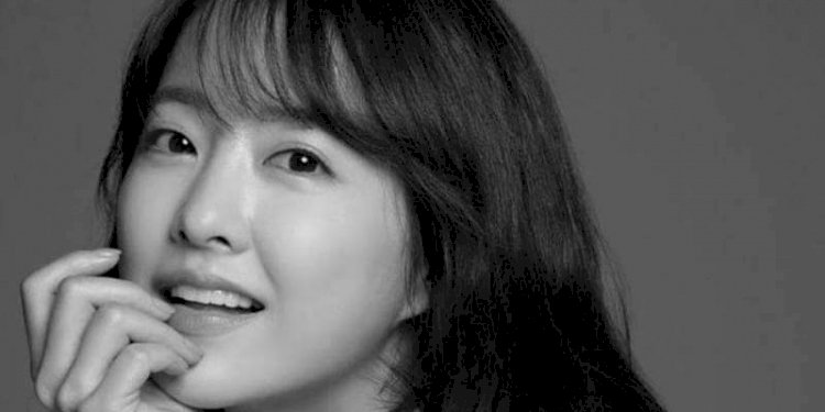 Park Bo Young. 