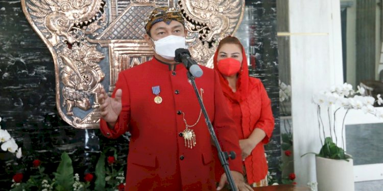 Walikota dan Wakil Walikota Semarang saat menyampaikan update PPKM