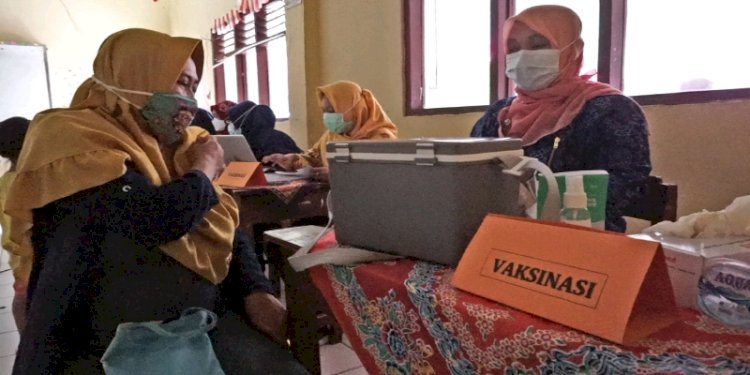 Vaksinasi Ibu Hamil di Kelurahan Karangroto, Kecamatan Genuk, Kota Semarang, Kamis (19/8). / RMOL Jateng 