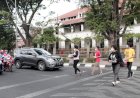 Filosofi Jalan Kaki Theresia Tarigan