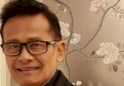 Penyanyi Koes Hendratmo Tutup Usia