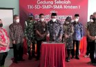 Resmikan Renovasi Sekolah Kristen, Bupati Banyumas Minta IT Harus Dikuasai