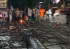 Satpol PP Pekalongan Bongkar Belasan Reklame Ilegal