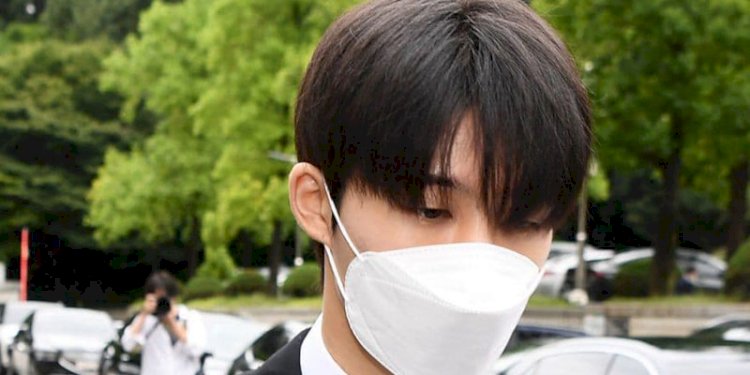 B.I iKon