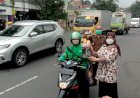 Kejari Salatiga Sebar Pesan Anti Korupsi Lewat T-shirt dan Brosur