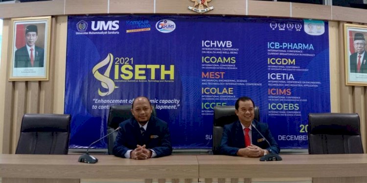 Ketua panitia ISETH 2021 Agus Ulinuha, PhD, dan wakil ketua panitia Dr Masduki.