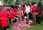 Ikut Memperingati Harlah NU, Petinggi DPC PDIP Salatiga Ziarah di Dua Makam Tokoh NU
