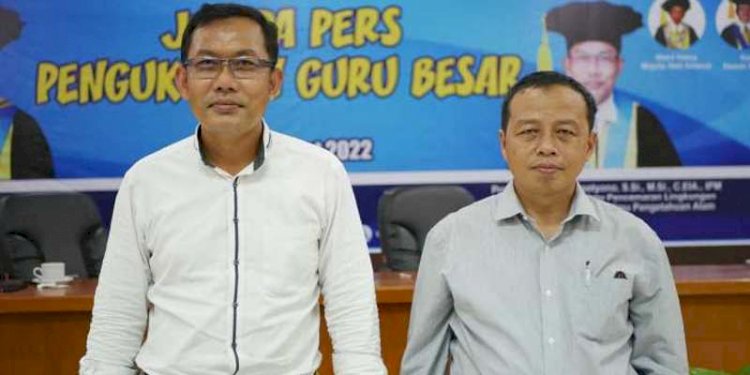 Prof Prabang Setyono (kiri) dan Prof Nuryani akan ditetapkan sebagai guru besar UNS. RMOL Jateng