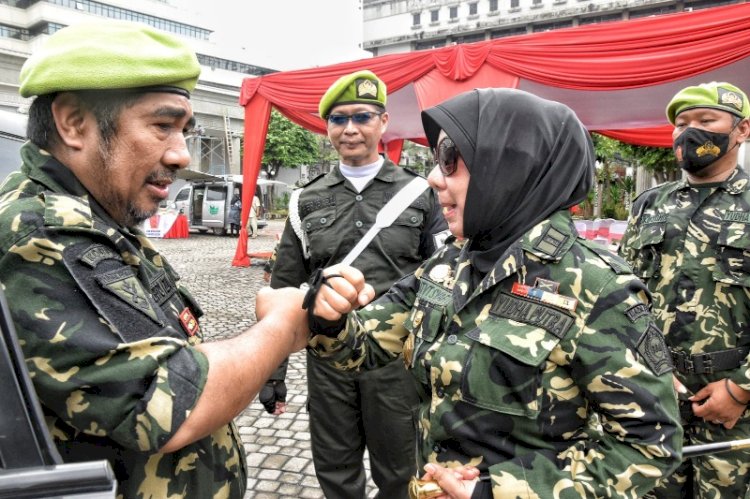 Kamada PPM Jateng Gatyt Sari dan Ketum PPM Berto Izzak Doko. 