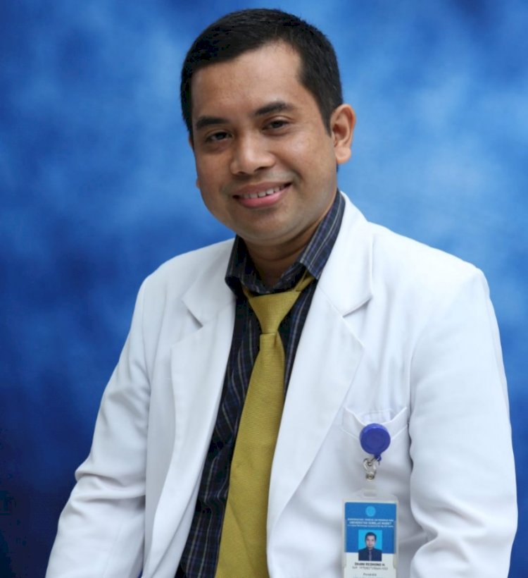 Dr. Dhani Redhono Harioputro, dr., Sp.PD., KPTI