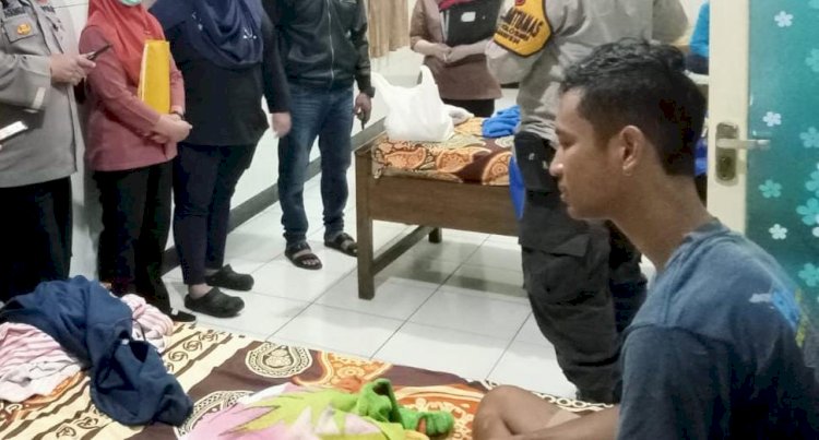 Warga Dusun Krajan RT 08 RW 01 Desa Polosiri, Kecamatan Bawen Kabupaten Semarang mengalami keracunan massal saat dirawat di RS Kabupaten Semarang. 