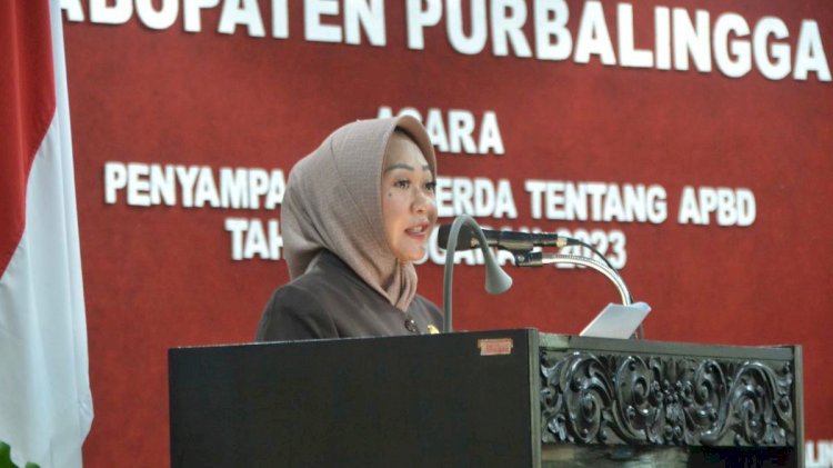 Bupati Dyah Hayuning Pratiwi 