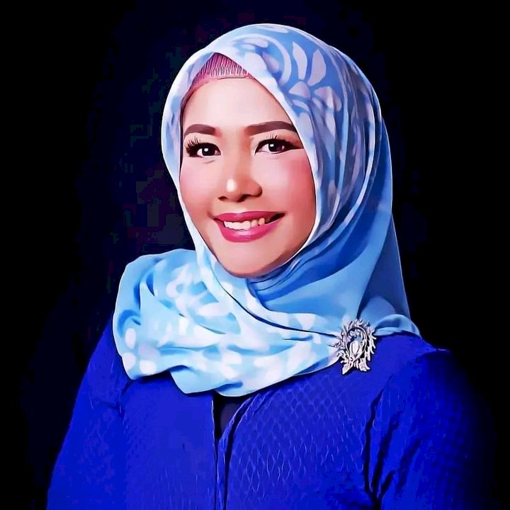 Almarhumah Intansari Fitri. foto: Facebook.