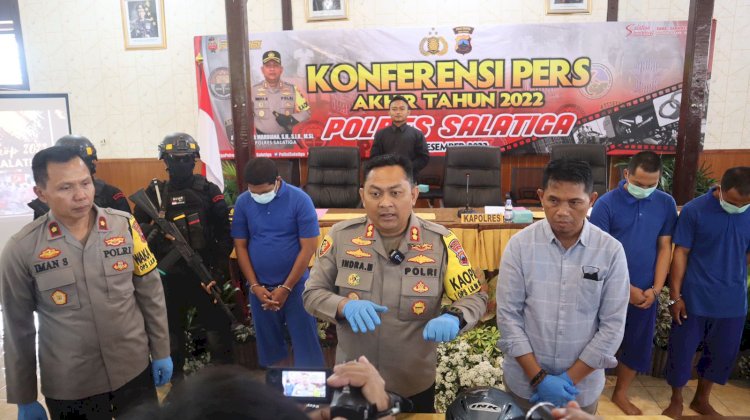 Kapolres Salatiga AKBP Indra Mardiana SH SIK MSi di Pendopo Mapolres Salatiga, Sabtu (31/12).