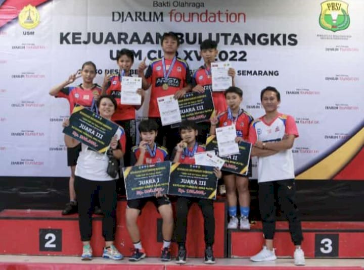 Para Juara dari PB Arista Semarang dalam USM Cup XV Desember 2022 lalu