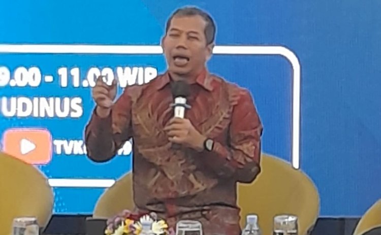 Rektor Universitas Semarang (USM) Dr Supari ST MT 