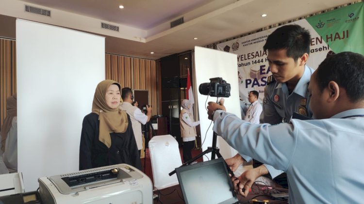 Salah satu tahapan pembuatan pasport sendiri dipusatkan di Laras Asri Resort and Spa, Salatiga selama dua hari, sejak Senin (13/2).