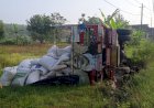 Truk Muatan Jagung Terguling di Karangrayung Grobogan Gara-gara Ngantuk