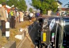 Bus Pariwisata Tabrak Angkudes Terguling di Purbalingga