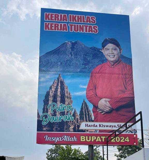 Baliho Sekda Sleman Harda Kiswaya