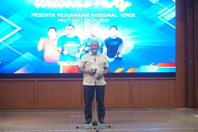 Pj Bupati Pati Henggar Budi Anggoro saat memberikan sambutan kepada para atlet