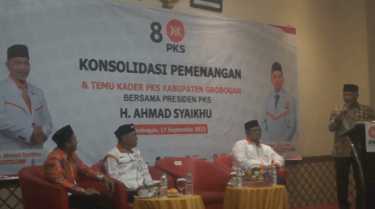 Presiden Partai Keadilan Sejahtera ( PKS) Ahmad Syaikhu saat konsolidasi partai PKS di Grobogan