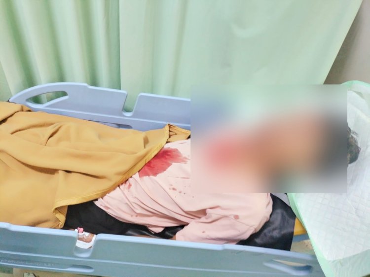 Korban kecelakaan lalu lintas dilarikan ke rumah sakit KSH Pati. 
