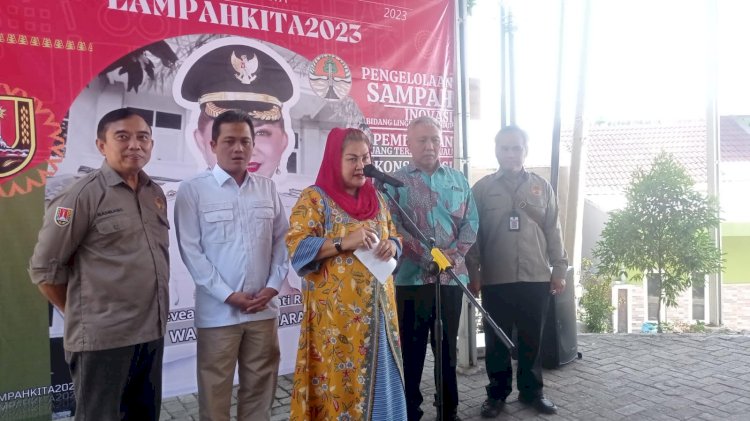 Konferensi pers di GOR Merah Ngaliyan Kota Semarang