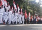 Deretan Foto Pahlawan Revolusi Pimpin Kirab Merah Putih Kabupaten Batang