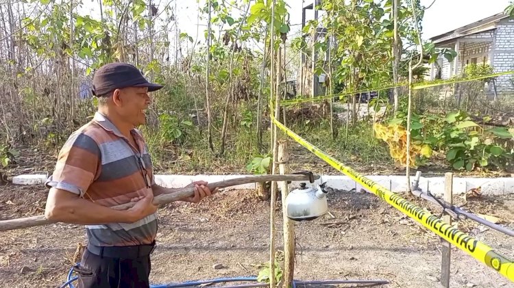 Semburan gas dari sumur bor di Pamotan Rembang. 