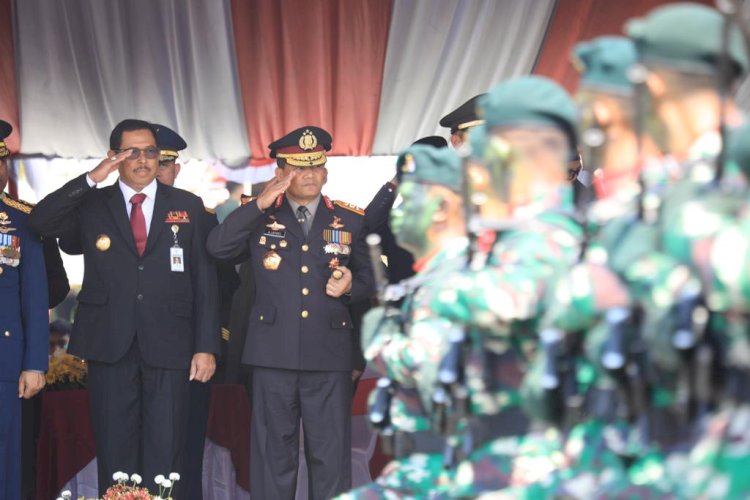 Pj Gubernur Jateng Nana Sudjana saat hadir dalam perayaan HUT ke-78 TNI dan HUT ke-73 Kodam Diponegoro,  Kamis (5/10). 