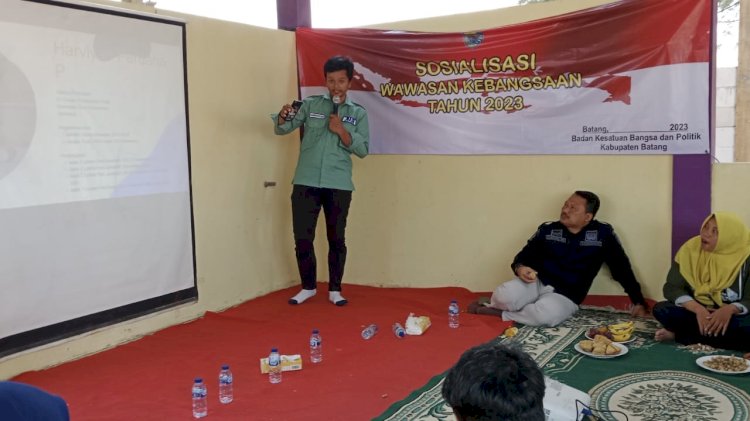 Pelatihan Konten Kreator pada 100 penyuluh agama se-Kabupaten Batang di Pantai Kuripan, Kamis (5/10). Kemenag menggandeng Badan Kesbangpol, Kemenag dan JMSI Batang-Pekalongan dalam kegiatan itu. RMOL Jateng