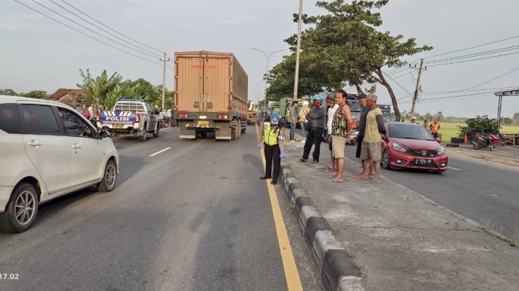 Kecelakaan di salah satu ruas di Kabupaten Pati, Jawa Tengah, belum lama ini. Dok