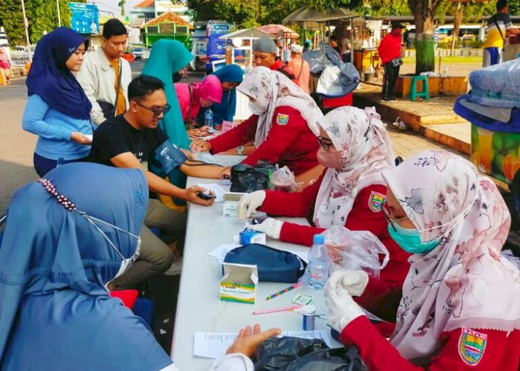 Ilustrasi pemeriksaan kesehatan Dinas Kesehatan Kabupaten Batang