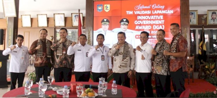 Tim validasi menyempatkan foto bersama saat berada di Wonogiri