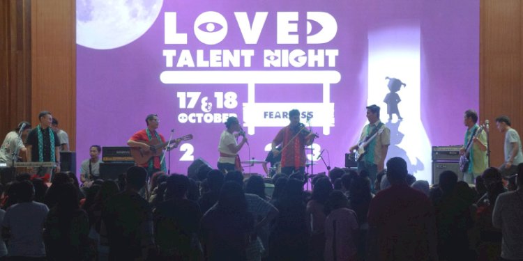 Kostum berbagai karakter ditengah kegiatan “Loading via English Department (LoVED) and Talent Night”. RMOL Jateng