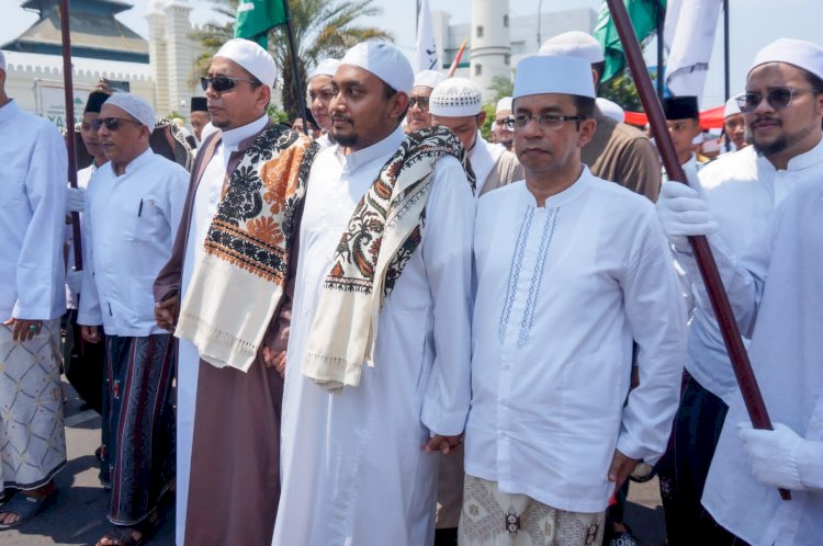 Keriuhan maulid nabi serta Hari Santri Nasional yang dikomandai ulama kharismatik Habib Idrus bin Alwy Al Bahr