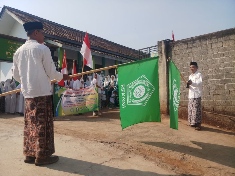 kirab santri Hari Santri Nasional (HSN) 2023  Yayasan Badan Wakaf Al-Islam Limpung, Kecamatan Limpung, Kabupaten Batang