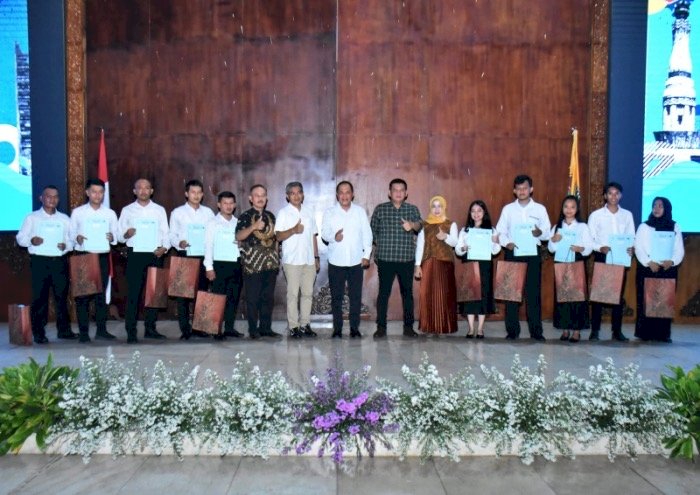 Pembinaan karyawan PUDAM Tirta Lawu. Dok