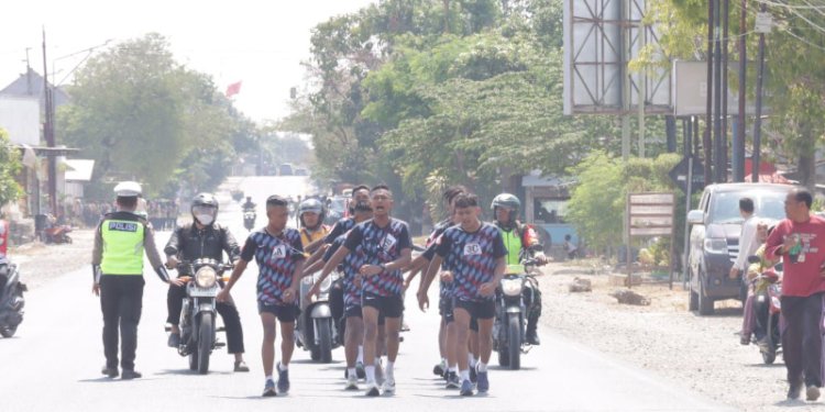 Peserta lomba 28K antusias menangkan lomba. RMOL Jateng