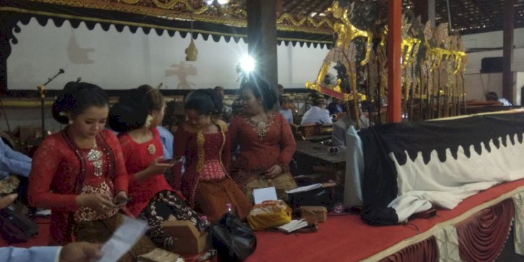 Pagelaran wayang dalam rangka sumpah pemuda di Gedung Kesenian Sobokarti Semarang, Sabtu (28/10). RMOL Jateng