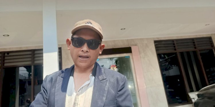 Mulyo Wiji Cahyono (Bacaleg Hanura) usai menyerahkan berkas pengunduran diri. RMOL Jateng