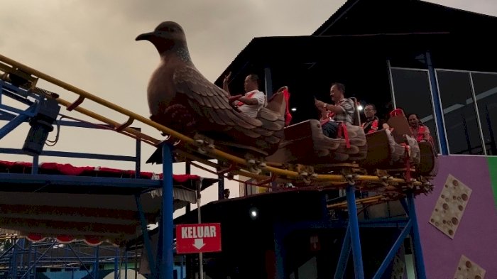Menjelang berakhirnya masa tugas, Bupati Karanganyar mencoba wanaha baru Derkuku Roller Coaster