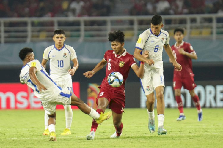 Kaka, nomor 8, pemain timnas Indonesia pencetak gol laga Indonesia vs Panama.