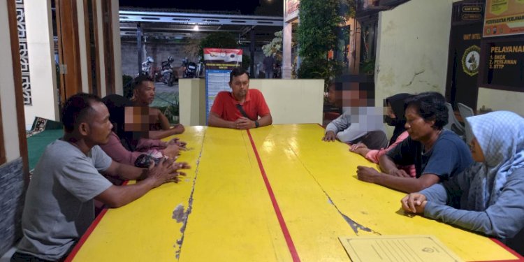 Korban dan pelaku melakukan penyelesaian secara kekeluargaan di Mapolsek Kradenan. RMOL Jateng 