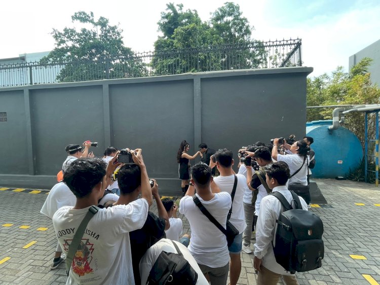 Pelaku jasa fotografi Rembang mengikuti peningkatan SDM dari Dindagkop dan UKM
