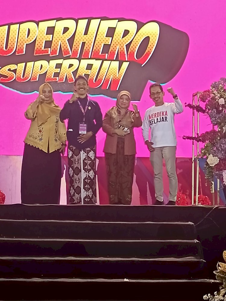 Peringatan Hari Guru digelar Balai Besar Guru Penggerak Provinsi Jawa Tengah di Hall stadion Jatidiri Semarang, Sabtu (25/11).